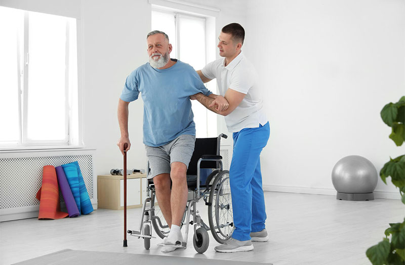 TẬP VẬT LÝ TRỊ LIỆU PHỤC HỒI CHỨC NĂNG CHO NGƯỜI BỊ TAI BIẾN